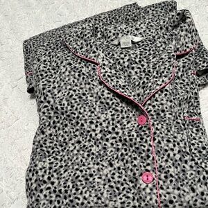 Cozy Leopard Print Pajama Set with Pink Trim
